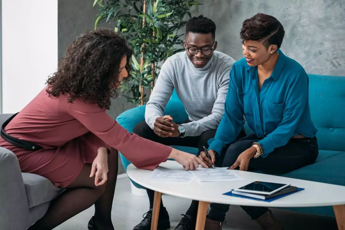 How an Emotional Intimacy Coach Can Transform the Way You Love and Connect
